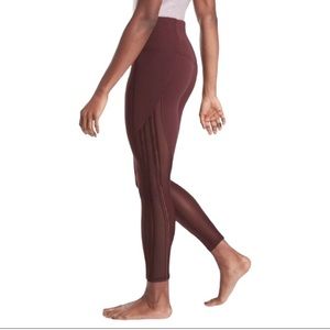 Athleta Shakti Mesh 7/8 Tight Spiced Cabernet Medium
